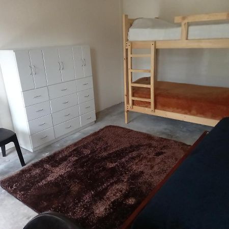 Montano Camping & Hostel Baños Exteriör bild