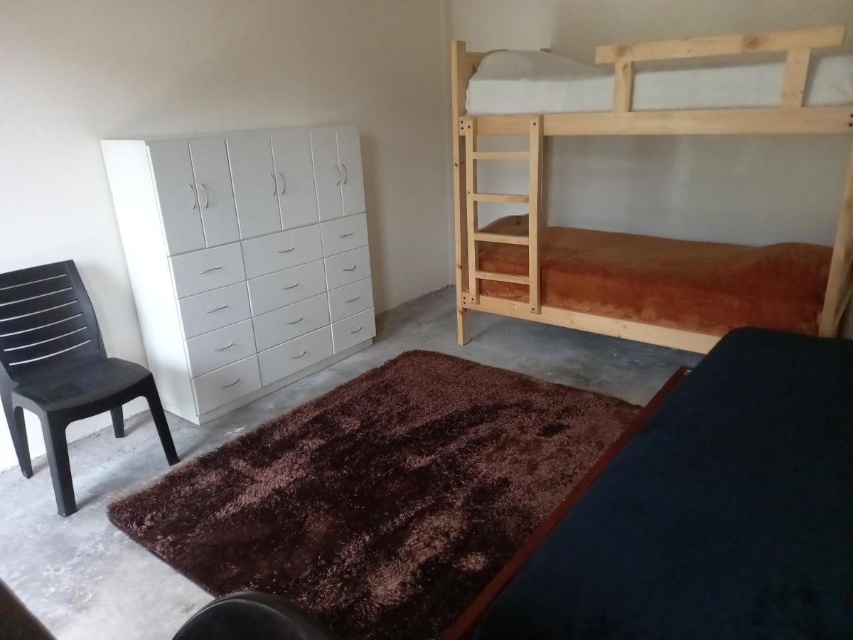 Montano Camping & Hostel Baños Exteriör bild