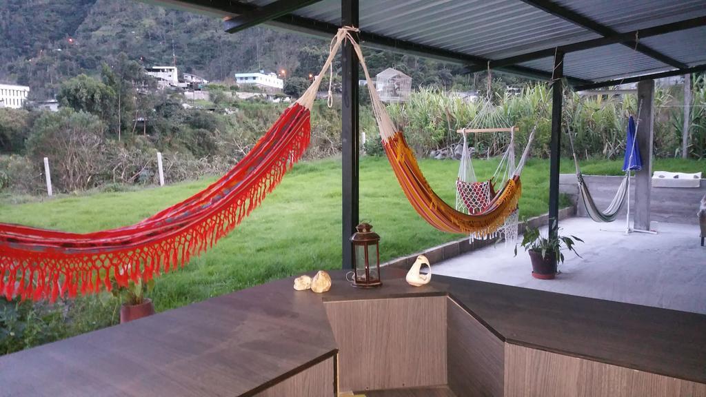 Montano Camping & Hostel Baños Exteriör bild