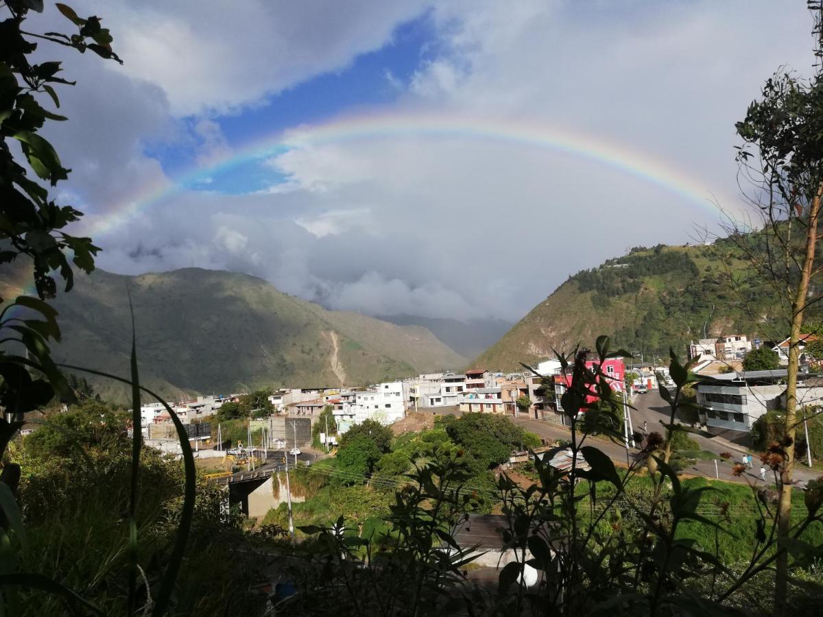 Montano Camping & Hostel Baños Exteriör bild